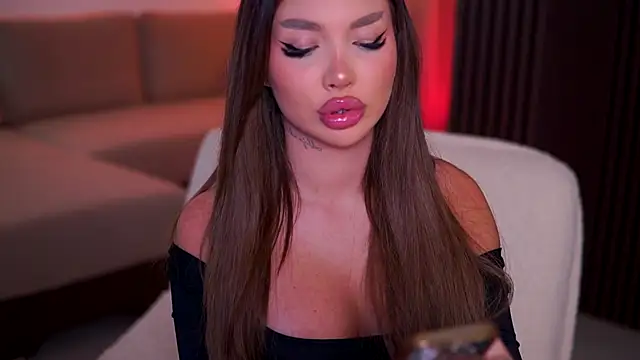 Snapshot of CassyeLips chatting on 09/20/25, 07:48 CassyeLips online show from 09/20/25, 07:48