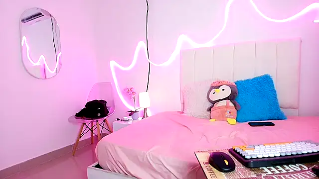 iiamsara online show from 09/26/25, 04:33