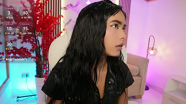 Snapshot of GiaNovak chatting on 11/14/25, 11:42 GiaNovak online show from 11/14/25, 11:42