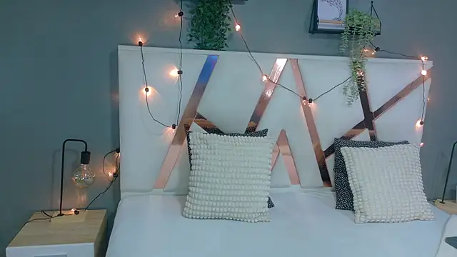 ScarlettVex   online show from 11/24/25, 07:46