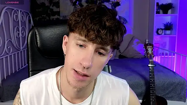 Snapshot of mark_caron chatting on 09/18/25, 08:11 mark caron online show from 09/18/25, 08:11