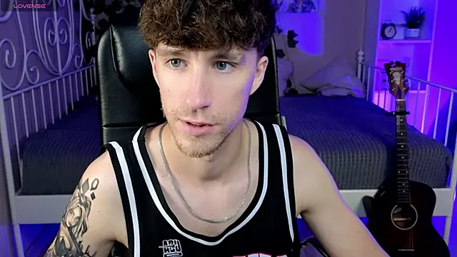 Snapshot of mark_caron chatting on 09/25/25, 08:12 mark caron online show from 09/25/25, 08:12