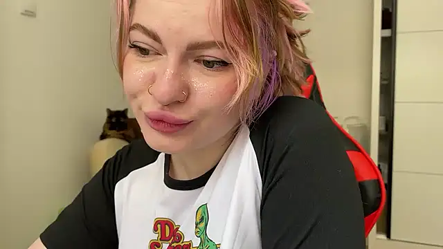 Mia Kamp online show from 05/30/26, 10:56
