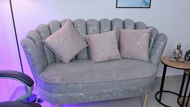 issi loren online show from 10/30/25, 07:25