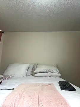 azzahara- online show from 12/03/25, 09:24