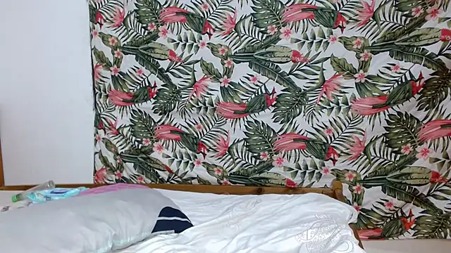 smallkarlakarla online show from 02/20/26, 10:32