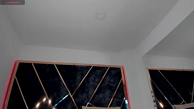 SusanaHenao online show from 09/19/25, 05:24