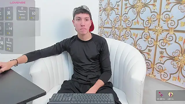 LittleDanny  online show from 11/18/25, 02:54