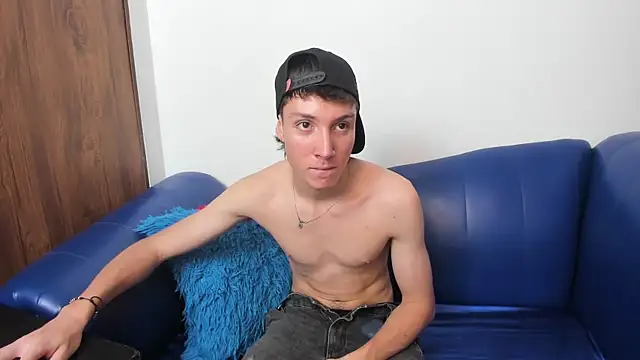 LittleDanny  online show from 12/19/25, 07:32