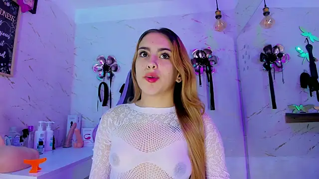 Natasha-Adams online show from 04/11/26, 03:27