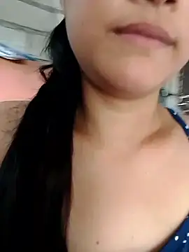 Pretty-Queen21 online show from 10/18/25, 02:58