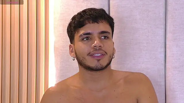 Snapshot of AlexanderJordan chatting on 10/02/25, 12:28 AlexanderJordan online show from 10/02/25, 12:28