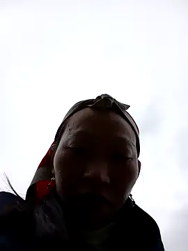 tcm-cute online show from 10/22/25, 02:12