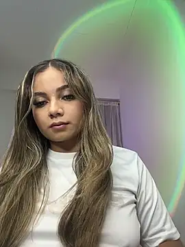 AnnyLopezzz  online show from 09/24/25, 05:44