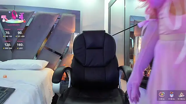 Snapshot of Abril_monroe_ chatting on 11/01/25, 04:47 Abril monroe online show from 11/01/25, 04:47