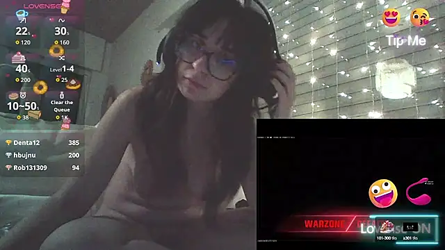 Snapshot of CornetDeGlace chatting on 09/09/25, 10:31 CornetDeGlace online show from 09/09/25, 10:31