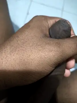 Leon hot33 online show from 03/28/26, 05:01