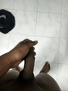 Leon hot33 online show from 04/03/26, 10:57