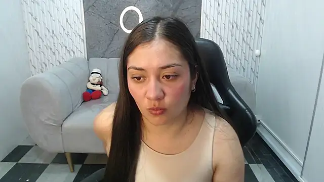 Snapshot of Ivony18_b chatting on 10/31/25, 03:18 Ivony18 b online show from 10/31/25, 03:18