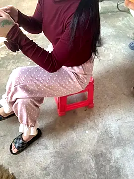 Tieuvi 18 online show from 11/23/25, 12:43