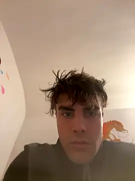 Snapshot of David_leons chatting on 10/16/25, 11:11 David leons online show from 10/16/25, 11:11