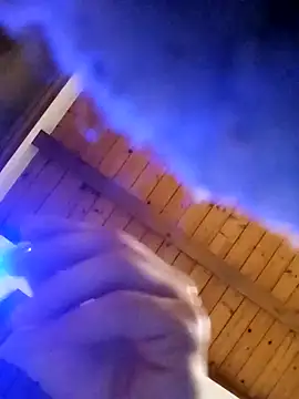 Snapshot of David_leons chatting on 04/14/26, 09:21 David leons online show from 04/14/26, 09:21