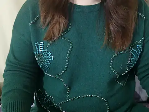 Snapshot of sizzling_alice chatting on 12/04/25, 04:59 sizzling alice online show from 12/04/25, 04:59