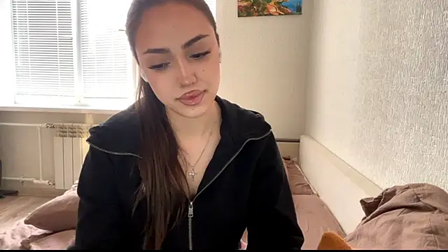 Snapshot of Leaf_Unto chatting on 11/12/25, 11:32 Leaf Unto online show from 11/12/25, 11:32