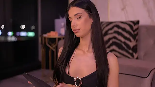 ArinaCarter online show from 12/01/25, 06:24