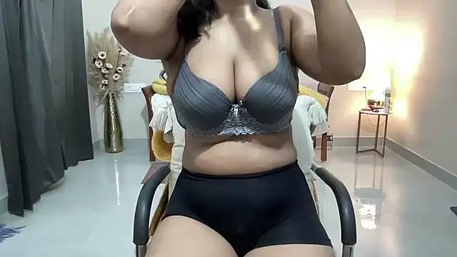 Snapshot of piyassi__divya chatting on 06/18/26, 07:29 piyassi divya online show from 06/18/26, 07:29