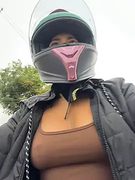 AlannaEvons online show from 02/24/26, 05:11