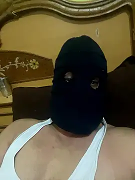 Snapshot of LOVE4GIRL chatting on 01/07/26, 04:20 LOVE4GIRL online show from 01/07/26, 04:20