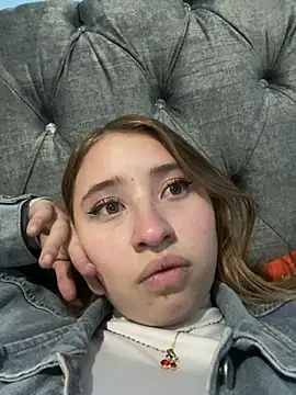 mia skys online show from 01/09/26, 03:42