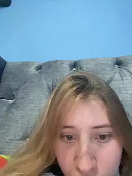 Snapshot of mia_skys chatting on 02/20/26, 03:03 mia skys online show from 02/20/26, 03:03