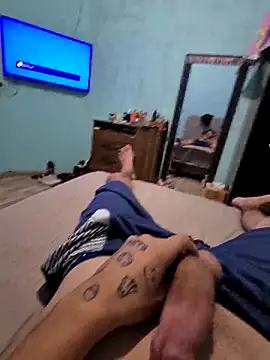 saraivaaa2002 online show from 12/22/25, 03:14