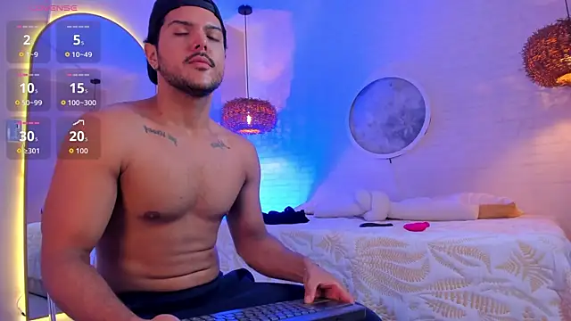 Snapshot of thiago_mercer chatting on 11/28/25, 11:02 thiago mercer online show from 11/28/25, 11:02