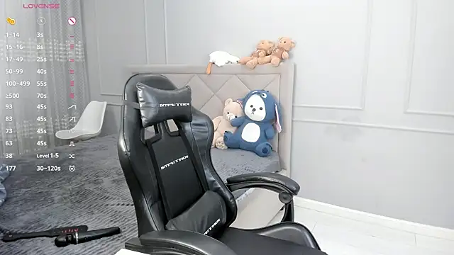 Yunleah online show from 09/23/25, 01:41