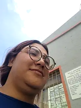 Snapshot of Lucyheart_ chatting on 03/02/26, 02:24 Lucyheart online show from 03/02/26, 02:24