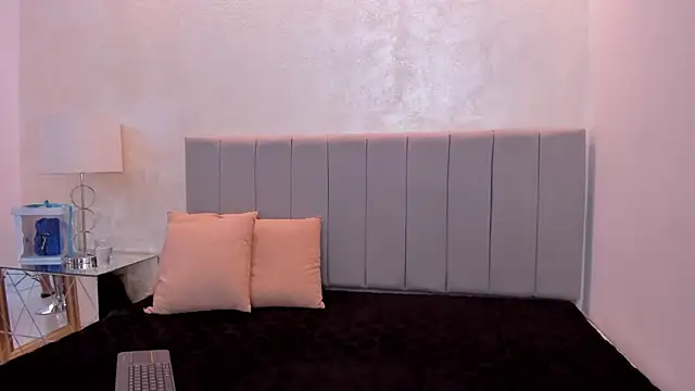 kendall roous online show from 09/10/25, 07:58