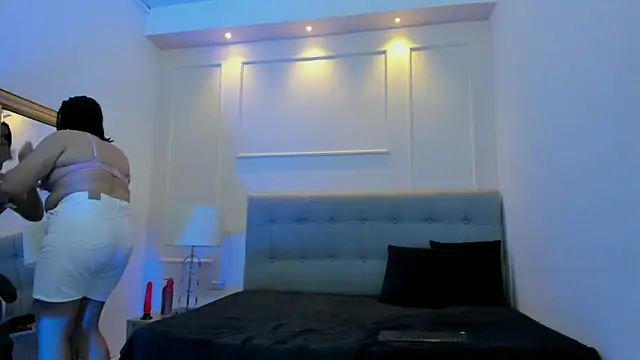 kendall roous online show from 10/28/25, 03:21