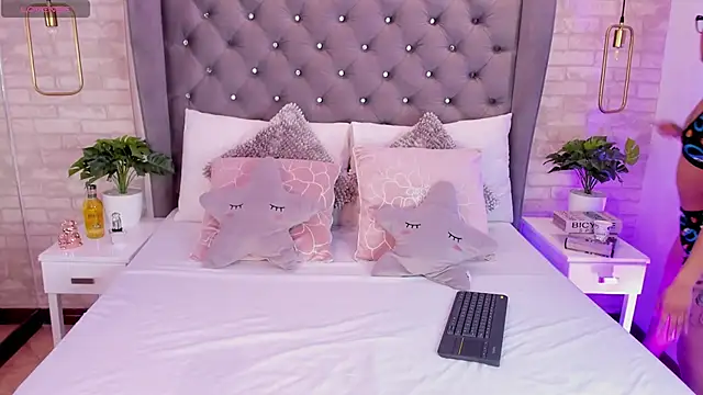 Snapshot of PauVega_ chatting on 01/18/26, 01:15 PauVega online show from 01/18/26, 01:15