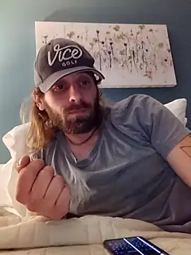 Snapshot of Brabbit3211 chatting on 09/15/25, 11:27 Brabbit3211 online show from 09/15/25, 11:27