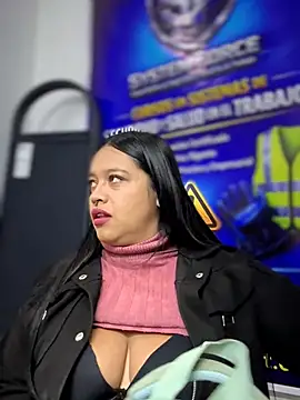 -Mia1 online show from 03/06/26, 12:23