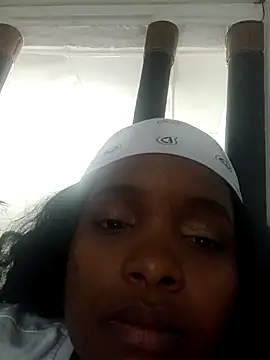 isabella brown1 online show from 03/28/26, 03:28