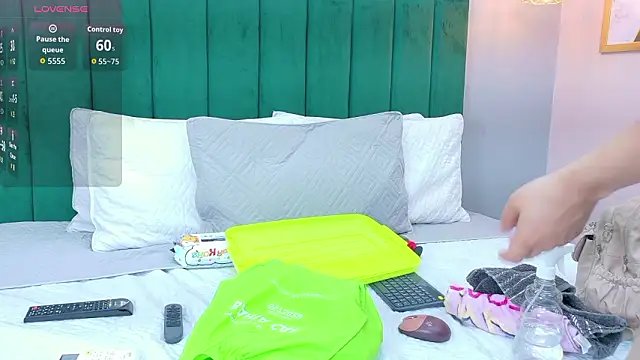 Ashley Evans22 online show from 03/19/26, 08:13