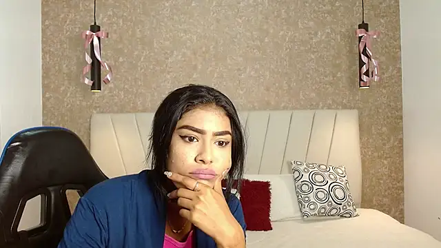 Snapshot of babilett chatting on 10/19/25, 11:33 babilett online show from 10/19/25, 11:33