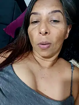 Snapshot of maleja23 chatting on 09/12/25, 01:28 maleja23 online show from 09/12/25, 01:28