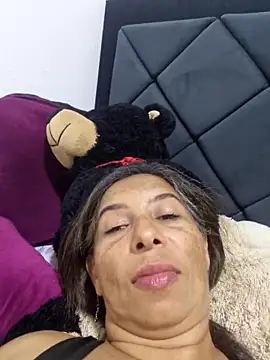 Snapshot of maleja23 chatting on 09/25/25, 12:25 maleja23 online show from 09/25/25, 12:25