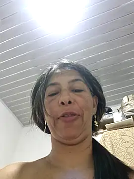 Snapshot of maleja23 chatting on 10/12/25, 03:44 maleja23 online show from 10/12/25, 03:44