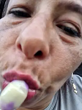 Snapshot of maleja23 chatting on 10/14/25, 10:21 maleja23 online show from 10/14/25, 10:21